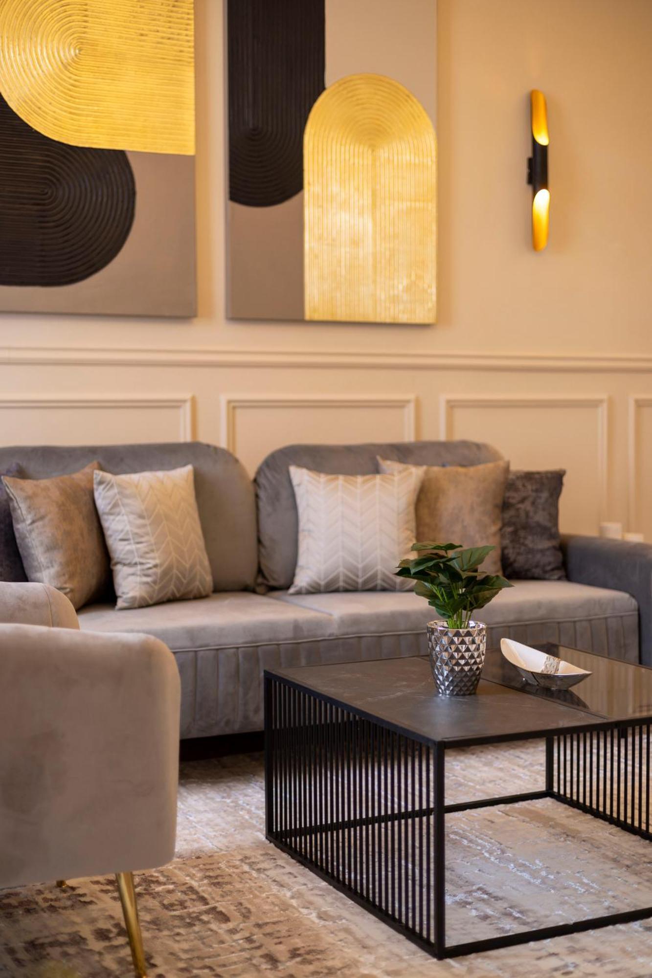 Luxury & Classy Central Apartment With 3Bedrm, 2Bathrm ブダペスト エクステリア 写真